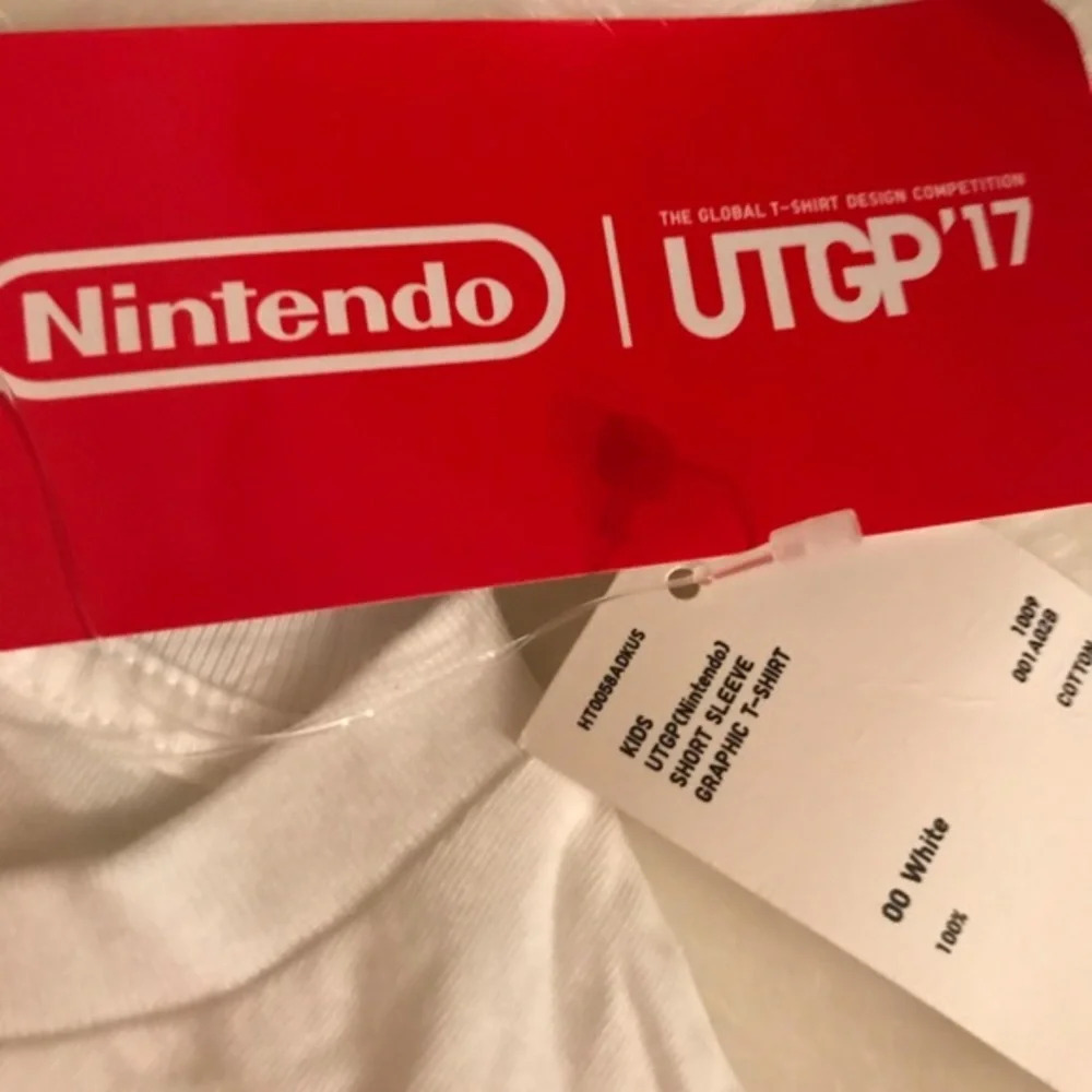 RARE Animal Crossing Nintendo x Uniqlo Tee - Picture 4 of 11